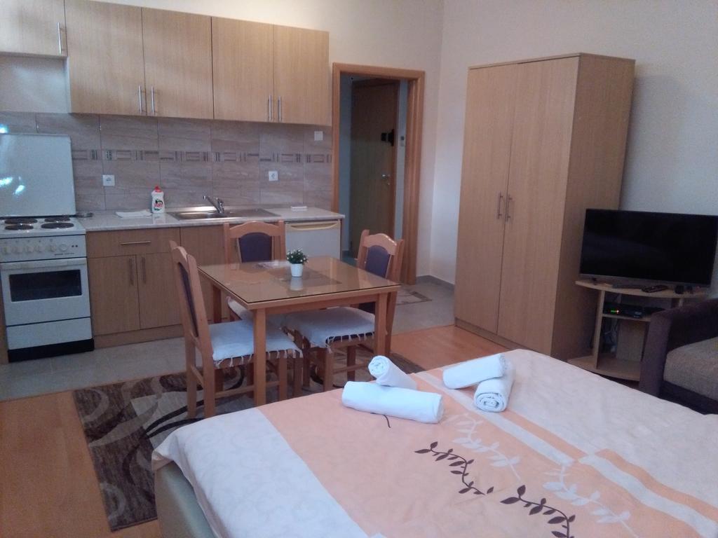Sun City Apartments Trebinje Exterior foto